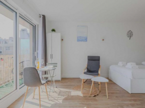 Charming Studio with balcony -2P- Batignolles
